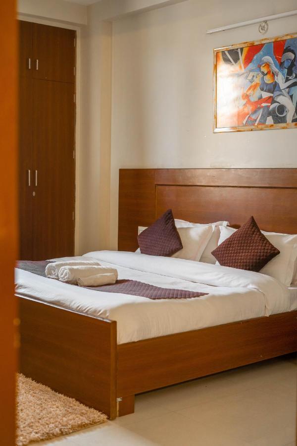 The Lodgers 2 Bhk Serviced Apartment Infront Of Artemis Hospital Gurgaon Luaran gambar